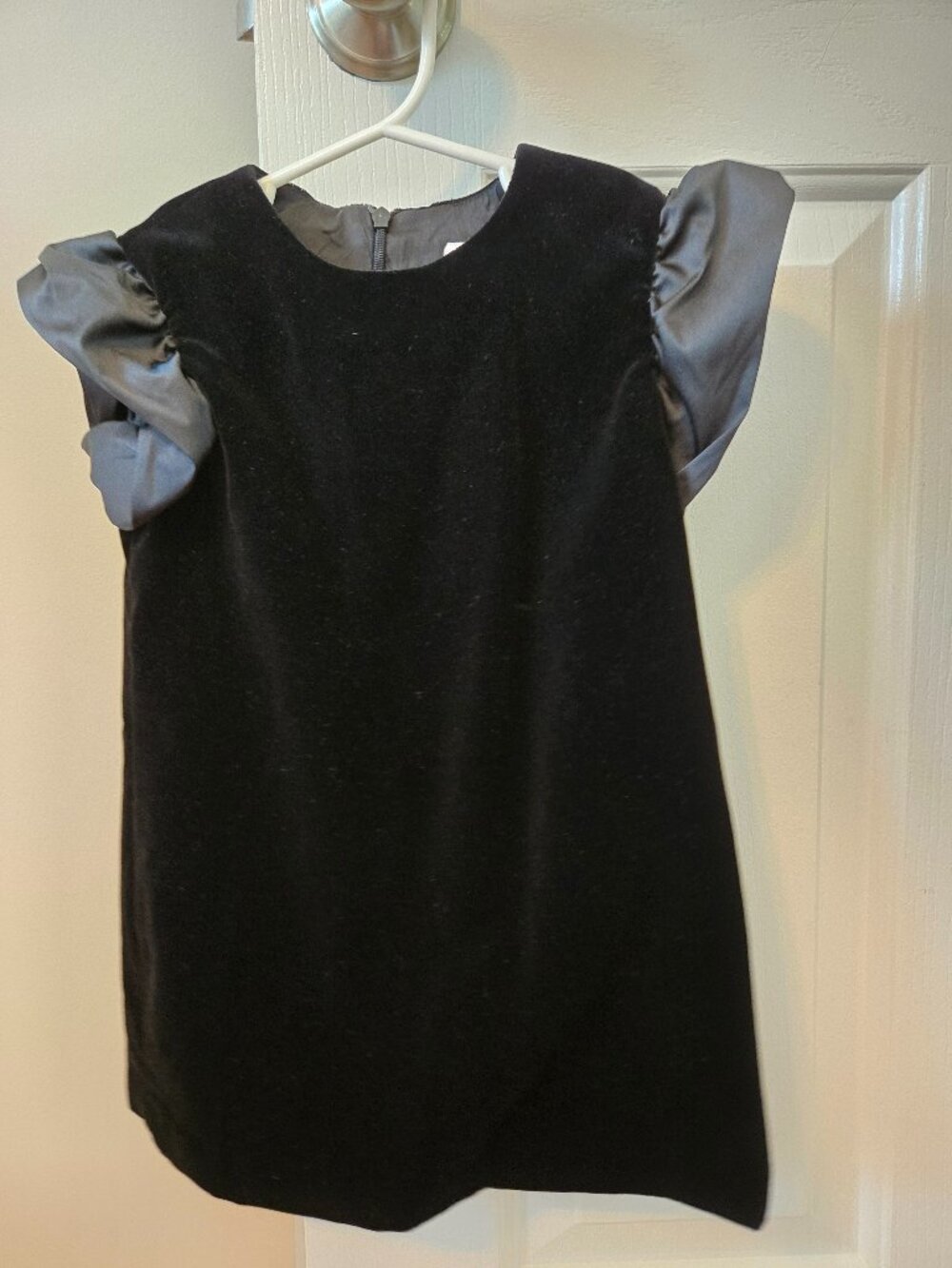 Girls il gufo black velvet style dress size 3 years